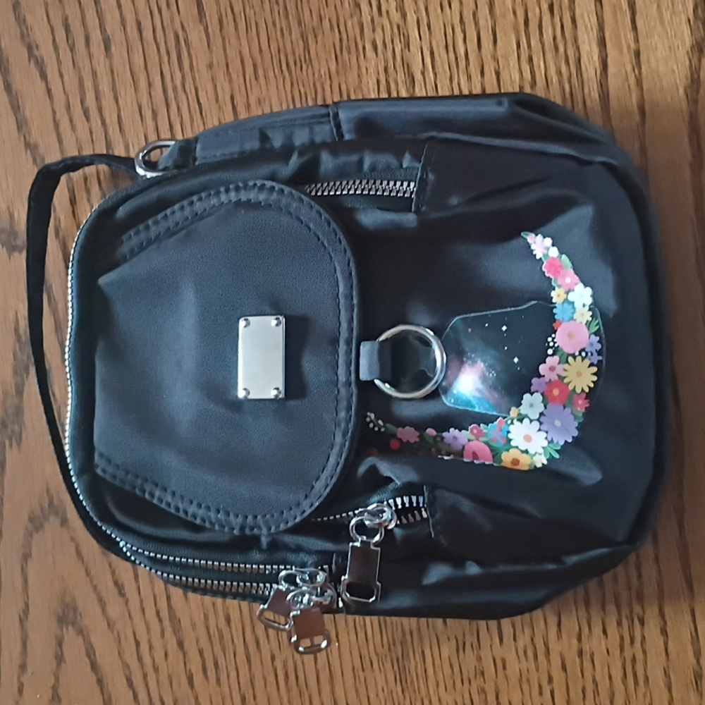 Small carry bag decorative